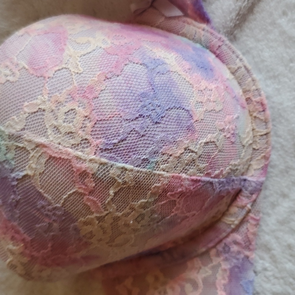 Victoria's Secret Lined Perfect Coverage Bra in Pastel TyeDye Lace Size 34C - Picture 2 of 4